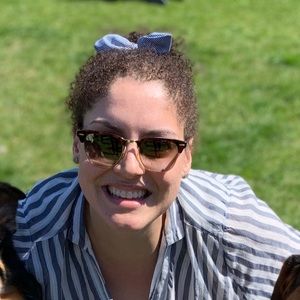 Meet your Posher, Brianne